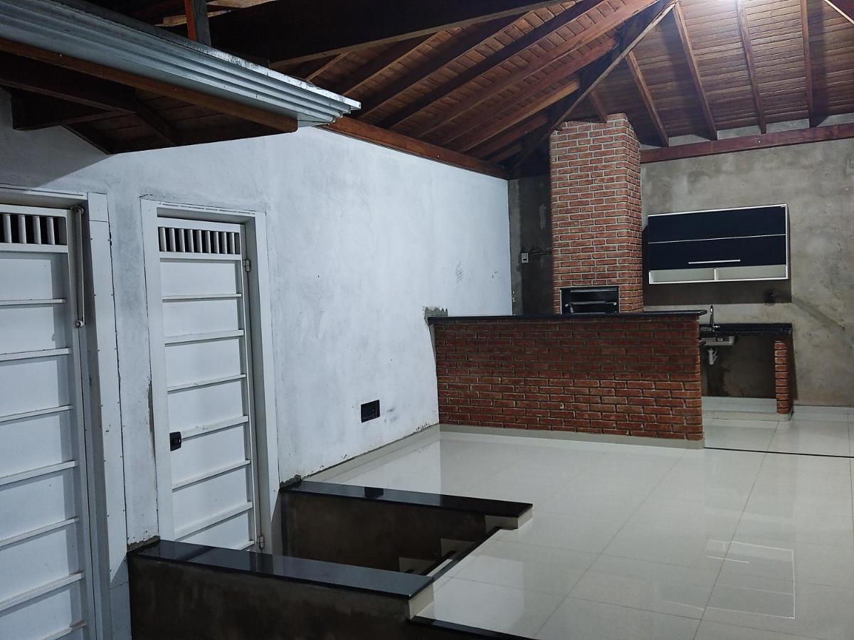 Casa Para Temporada 900 Metros Do Termas Dos Laranjais Villa Olimpia Exterior photo